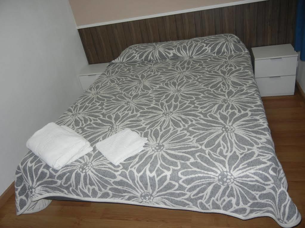 Hostal Oklahoma Reus Εξωτερικό φωτογραφία