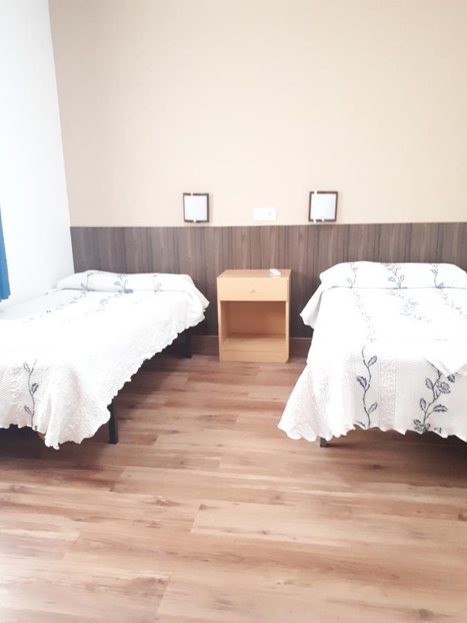 Hostal Oklahoma Reus Εξωτερικό φωτογραφία