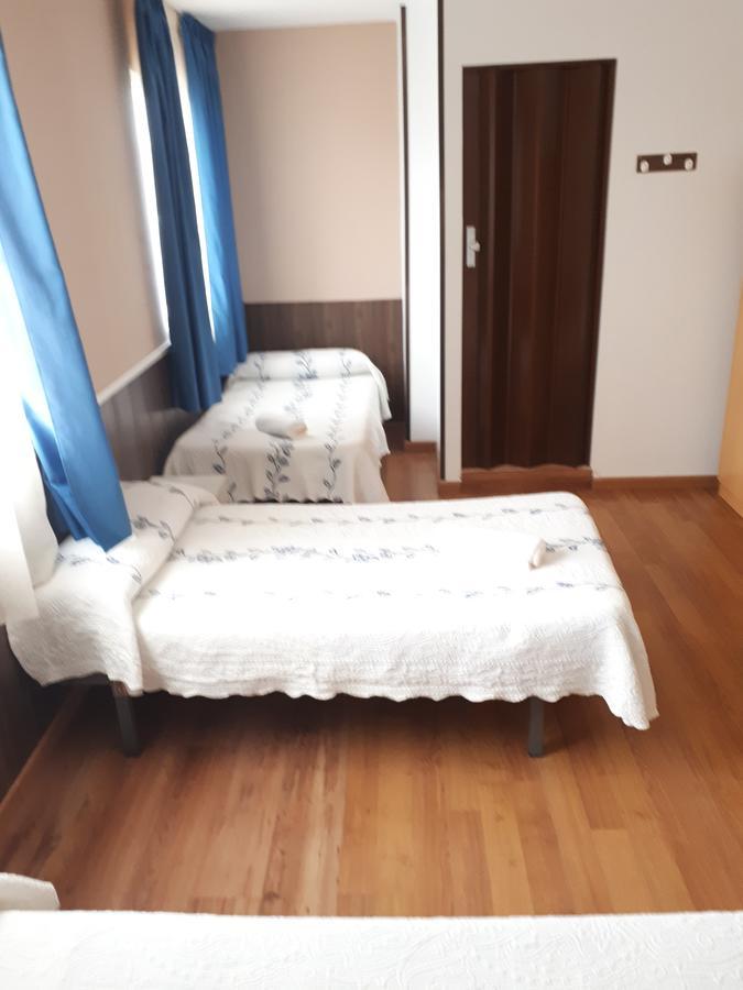 Hostal Oklahoma Reus Εξωτερικό φωτογραφία