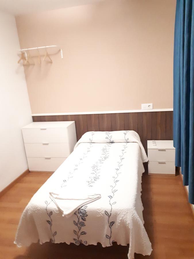 Hostal Oklahoma Reus Εξωτερικό φωτογραφία
