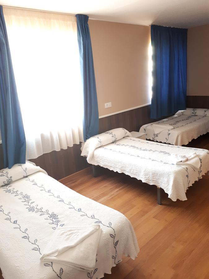 Hostal Oklahoma Reus Εξωτερικό φωτογραφία