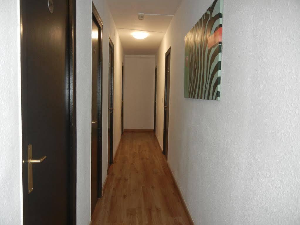 Hostal Oklahoma Reus Εξωτερικό φωτογραφία